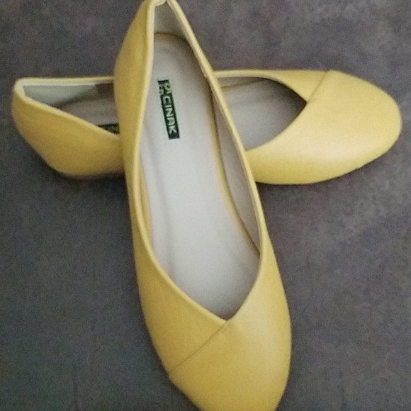 Cinak Shoes - CINAK Mustard Colored Flats NWOT